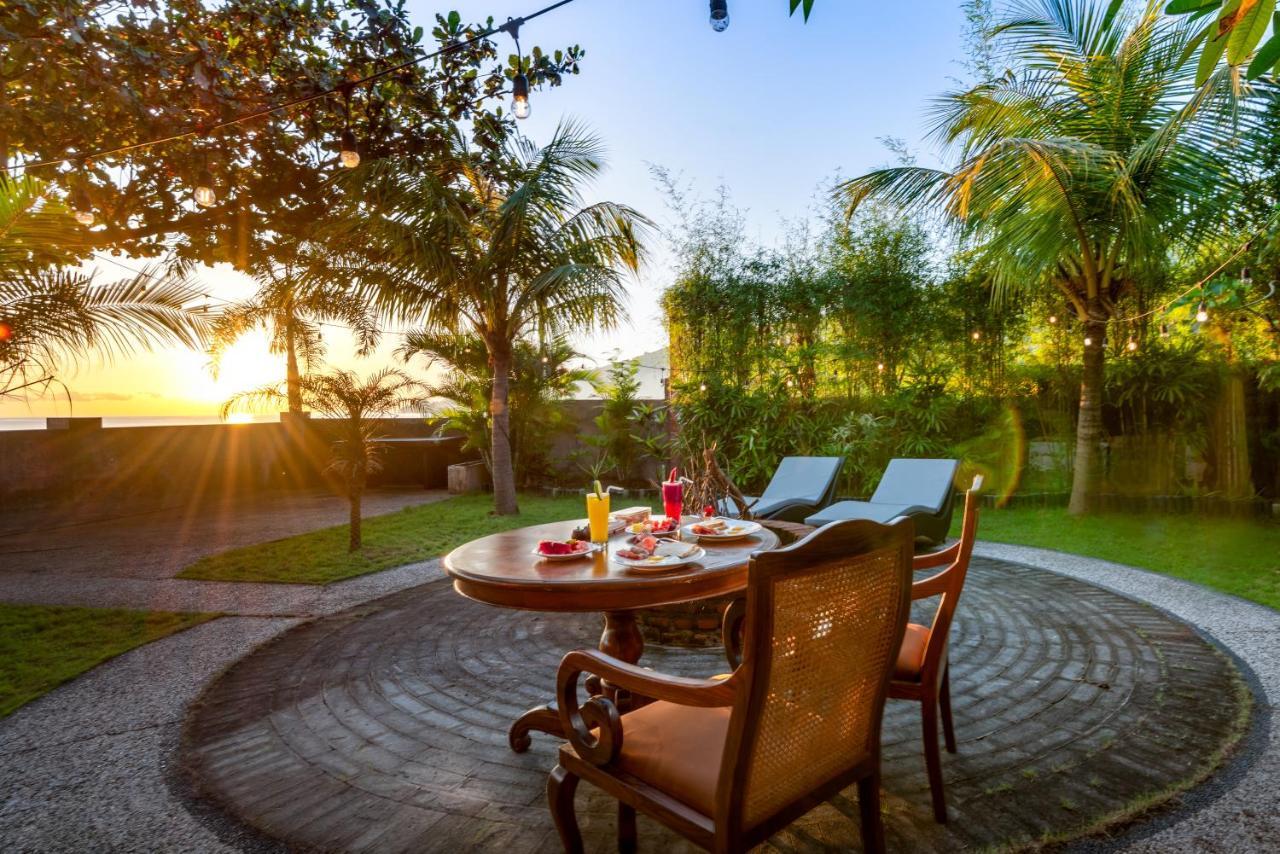 Melasti Beach Bungalows Amed Esterno foto